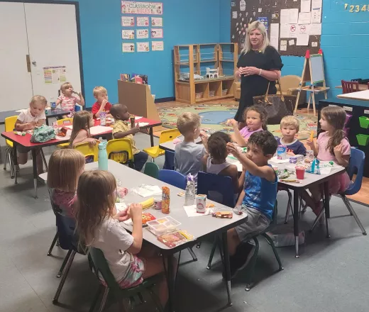 Sen. Kunze visits YMCA to see food program in action